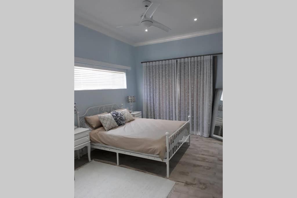 Villa Dolphin Retreat à Jeffreys Bay Extérieur photo